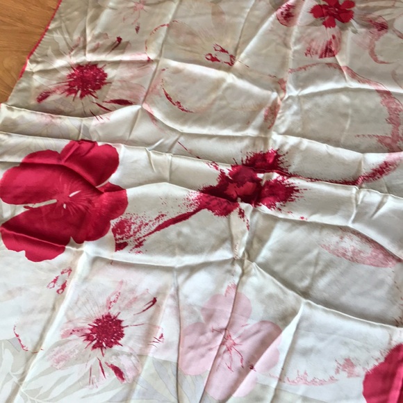 NWT Anne Klein silk scarf - Picture 3 of 4